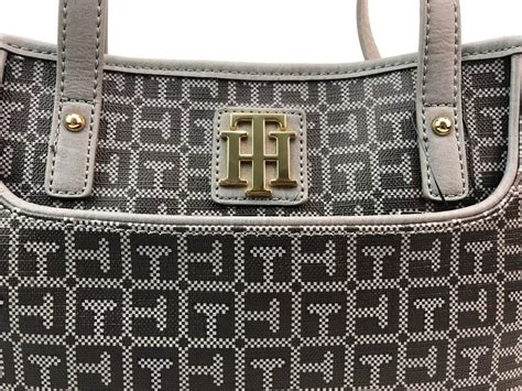 bolsa tommy hilfiger original gris von negro linea enmedio